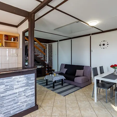 Karesz - Happy Apartment *
