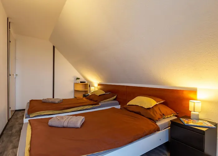 Karesz - Happy 아파트 *